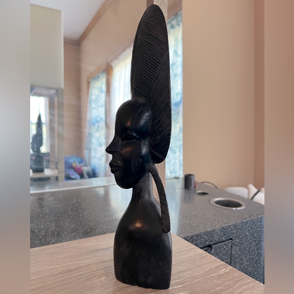 Native African Sculpture - Picture 4 of 5